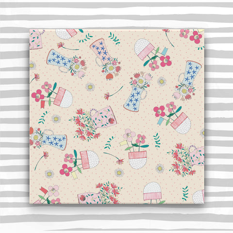 Vases on pink Gift Wrap (WR38)